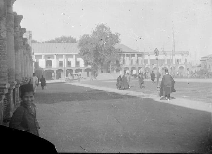 تصویری از ساختمان نظمیه در میدان توپخانه