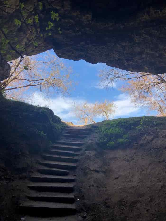 عکسی زیبا از داخل غار هوتوکمربند بهشهر