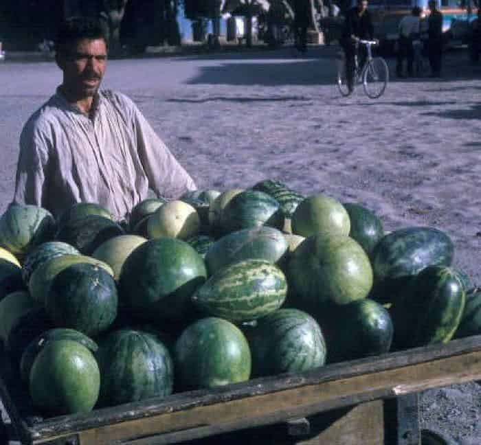 هندوانه فروش  سال هزار و سیصد و چهل خورشیدی در اصفهان