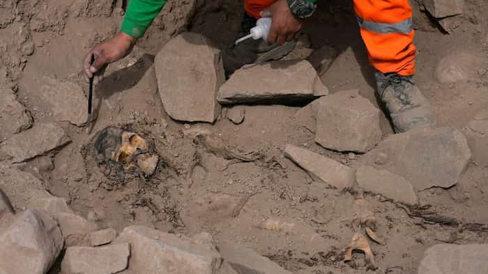 کشف مومیایی طناب‌پیچی شده در نزدیکی یک زمین فوتبال در پرو