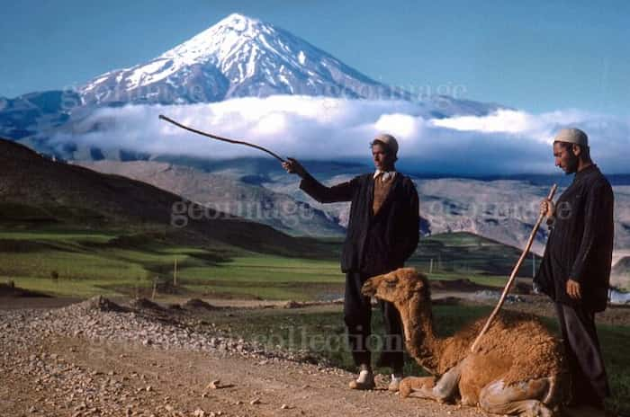 کوه‌ دماوند، سال ۱۳۳۹، عکس از آرشیو نشنال جئوگرافی