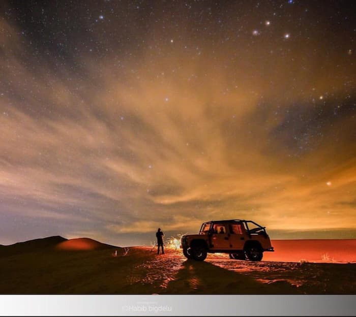 تصویر بی نظیر آسمان شب کویر مرنجاب و وضوح ستاره ها