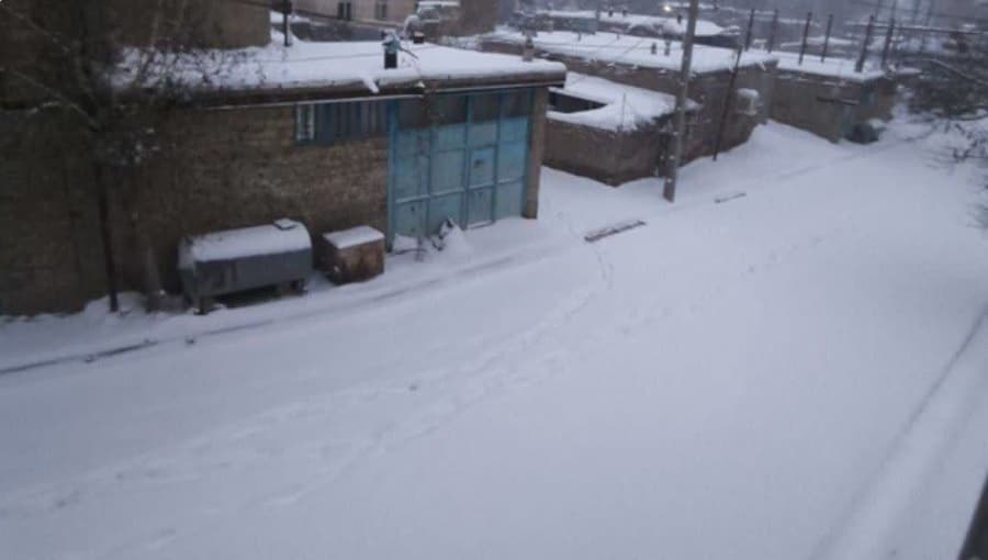 بارش ۲۳ سانتی‌متری برف در روستای پُشته تایباد