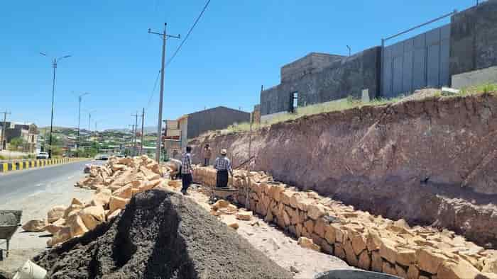 ادامه عملیات عمرانی در روستای شهراب