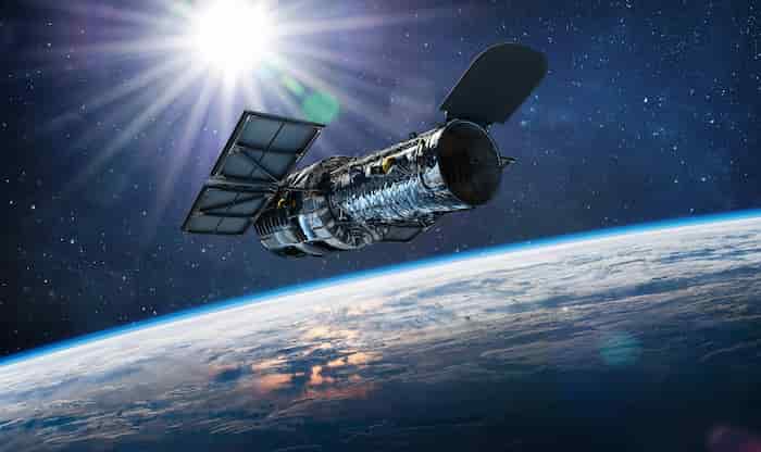 تلسکوپ فضایی هابل: سفری در حال غروب
