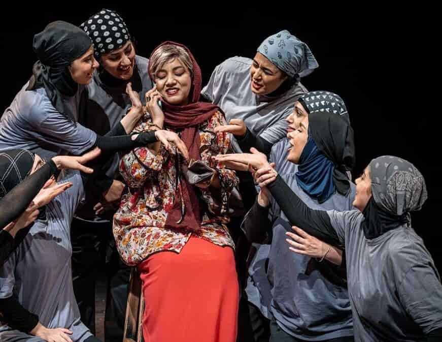 "هاله" همچنان روی صحنه؛ روایت داستانی واقعی از استقلال و انتخاب