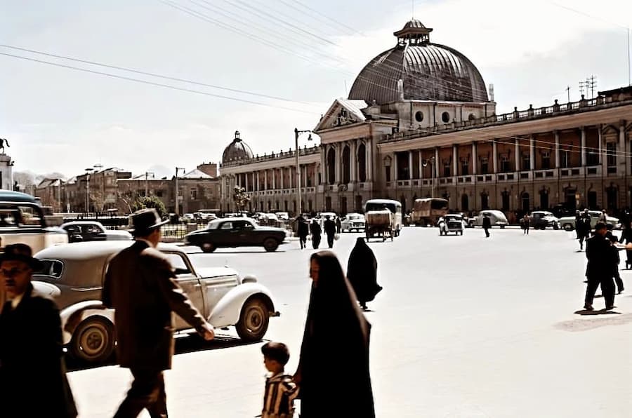 میدان توپخانه /سپه تهران در دهۀ سی خورشیدی