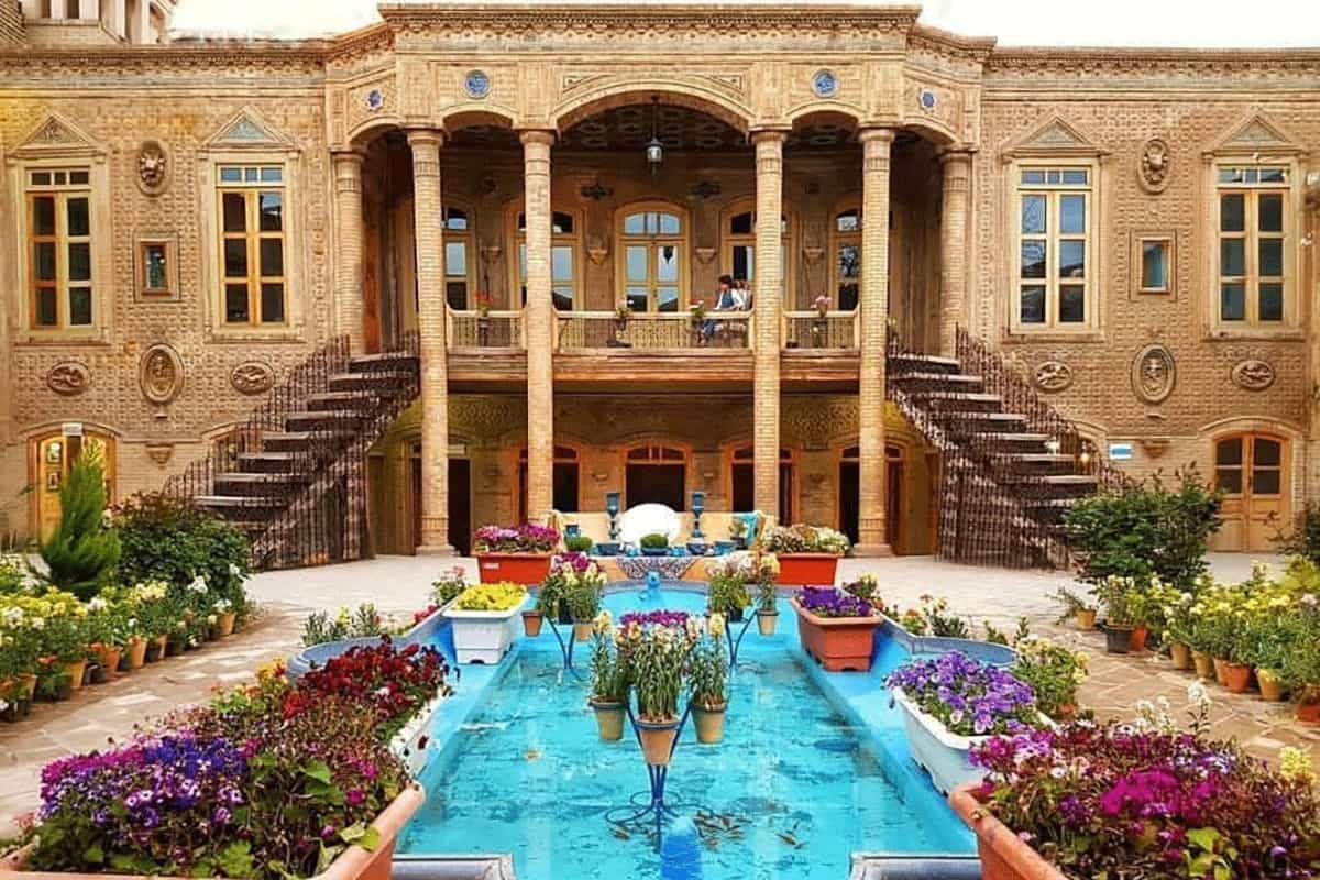 خانه تاریخی داروغه، مشهد: گشتی در تاریخ