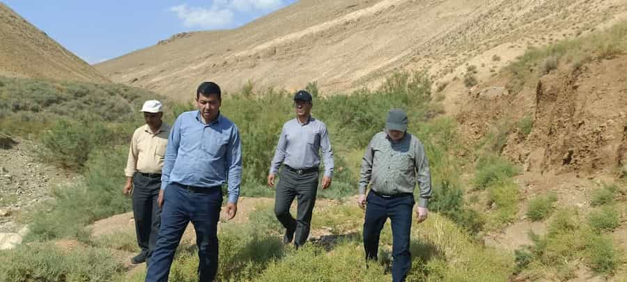 بازدید فرماندار از پروژه‌های حوزه کشاورزی روستای دربر تفرش