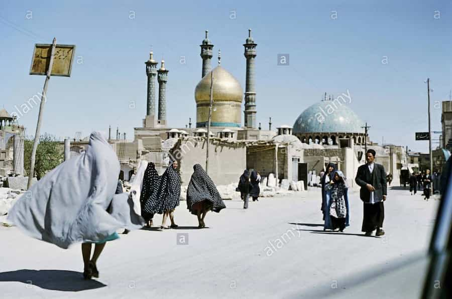 قم از نگاه بانو ماری کلودپوتی معروف به لابرولاندیر