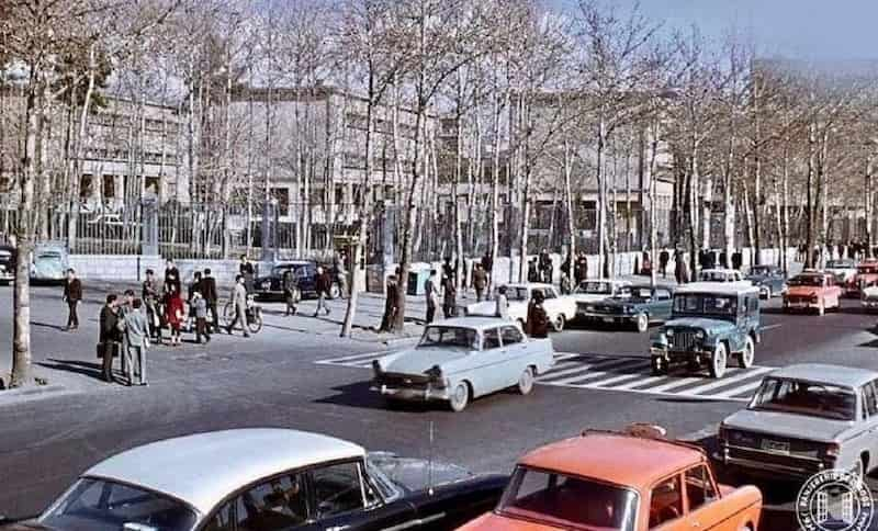 تهران قدیم / خیابان انقلاب مقابل دانشگاه تهران ۶۰ سال پیش